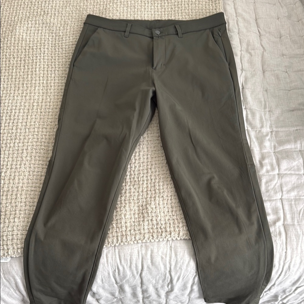 Lululemon Commission Slim Pants